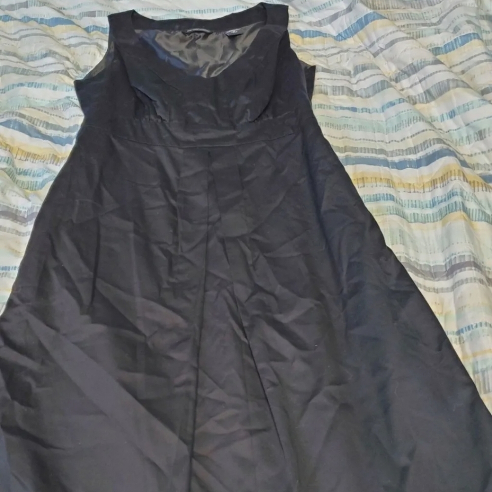 New York and company black dress   size 2